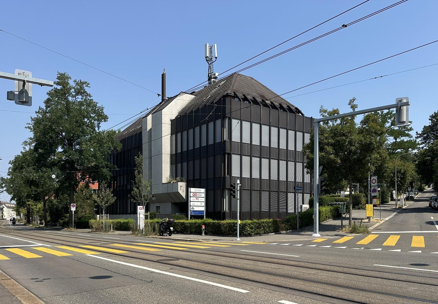19m² office