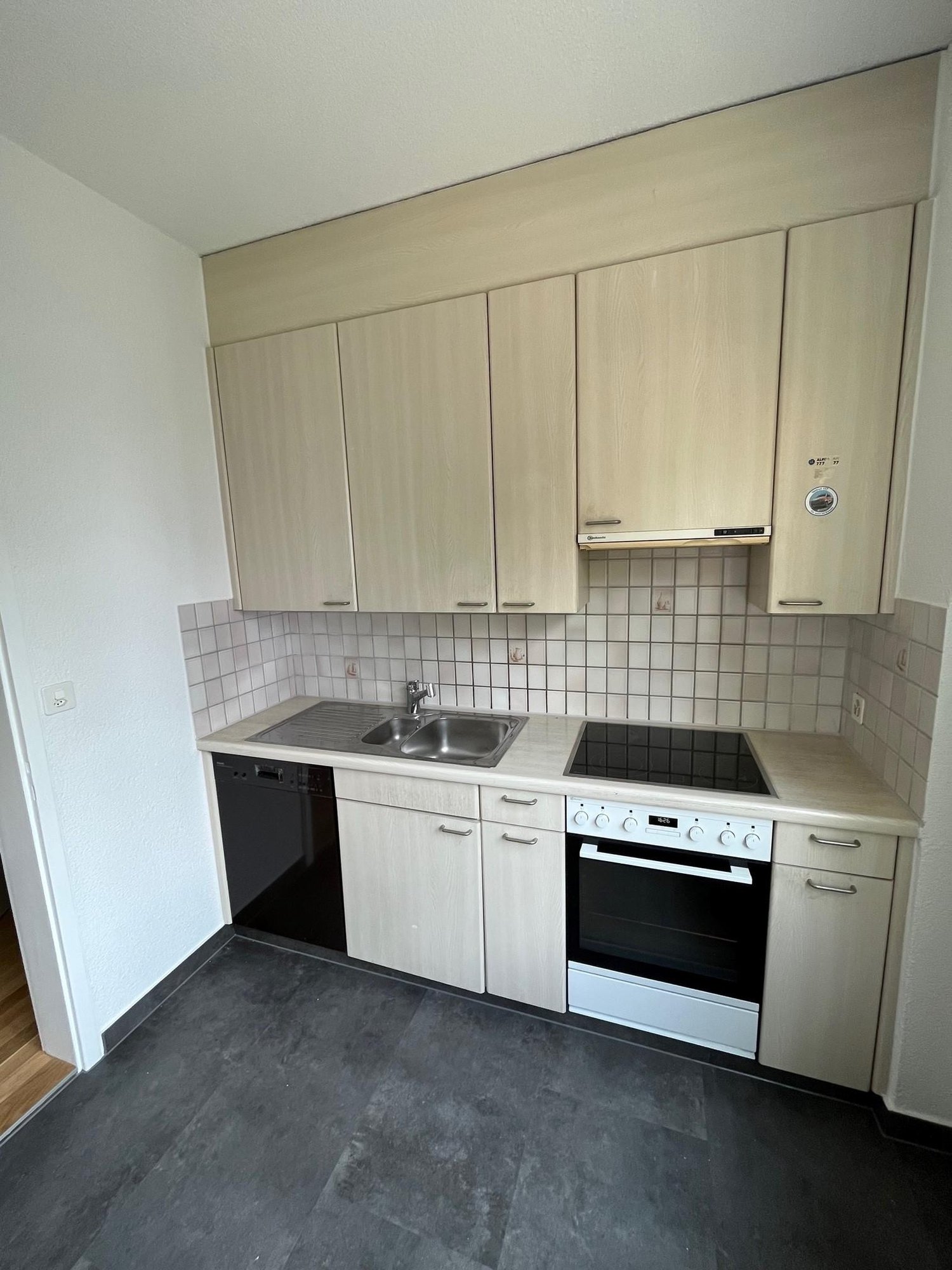 1 room apartment, photo 3 of 6