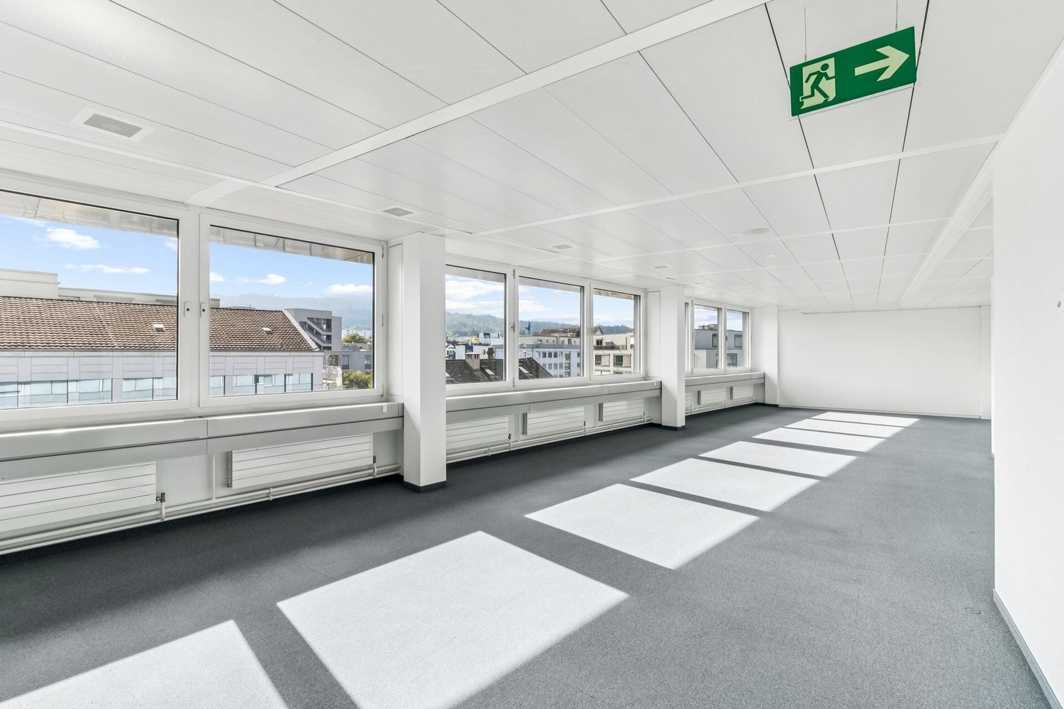145m² office