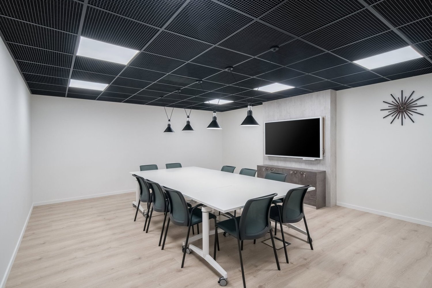 225m² office