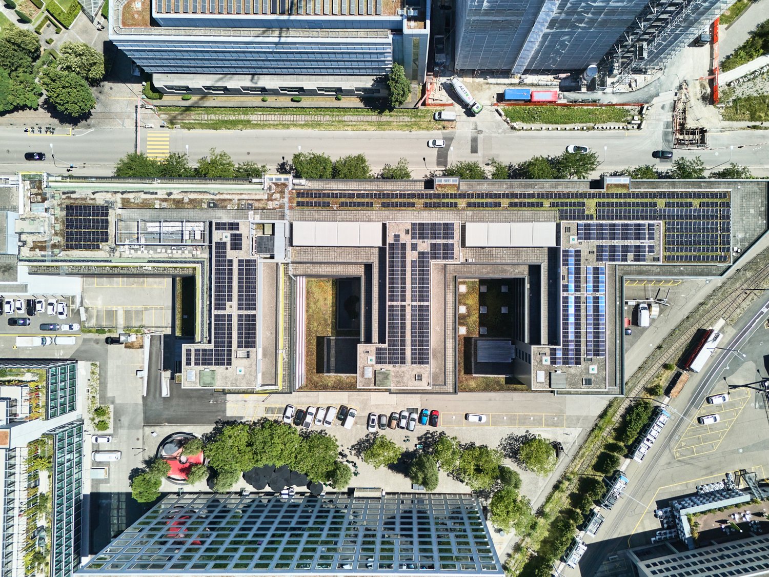 420m² office