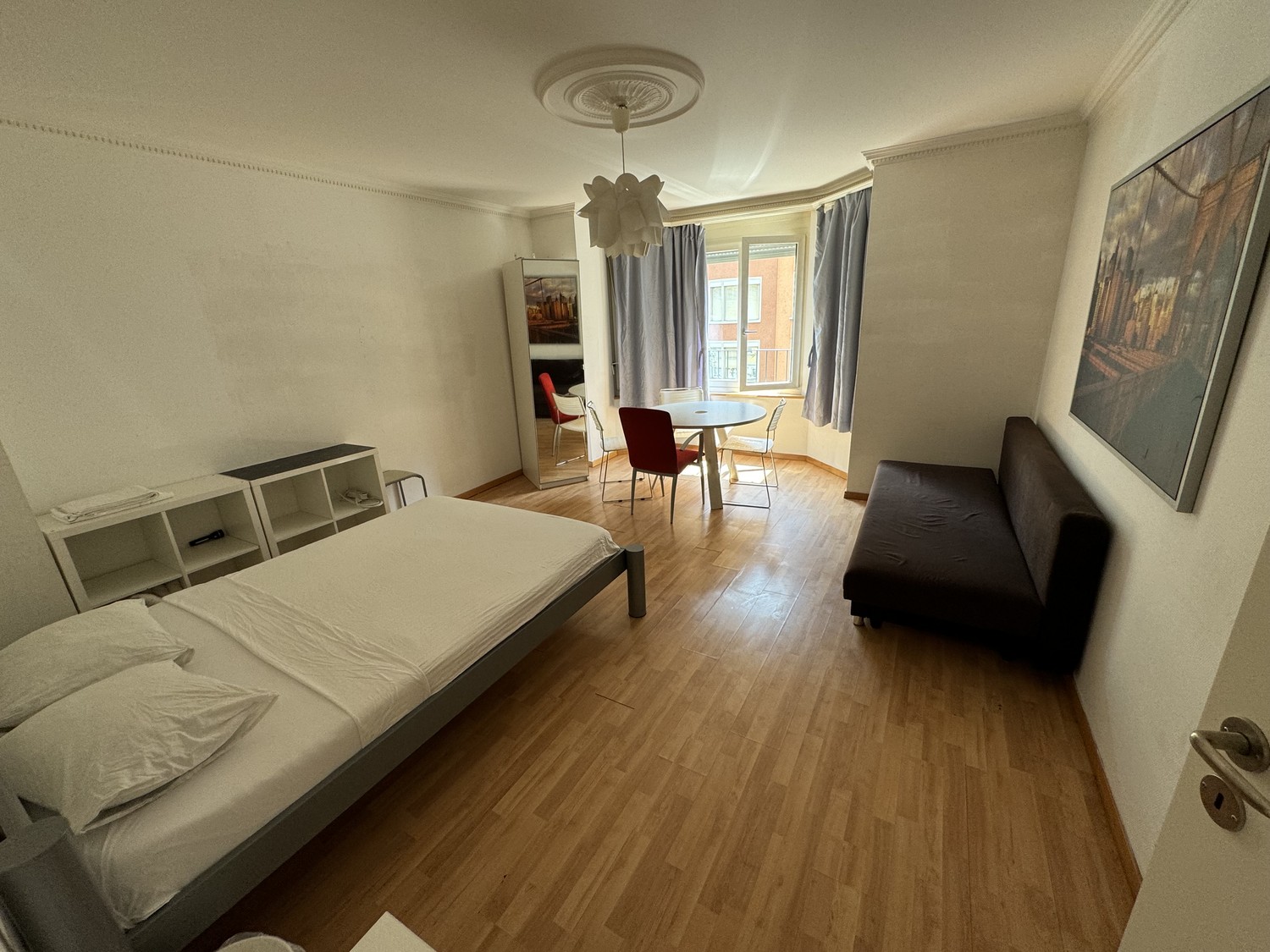 Chambre dans un appartement partagé