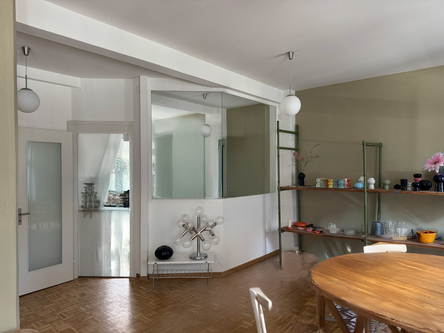 92m² office