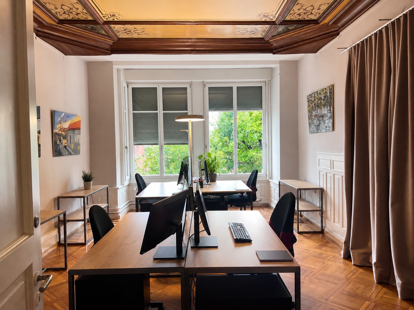157-184m² office