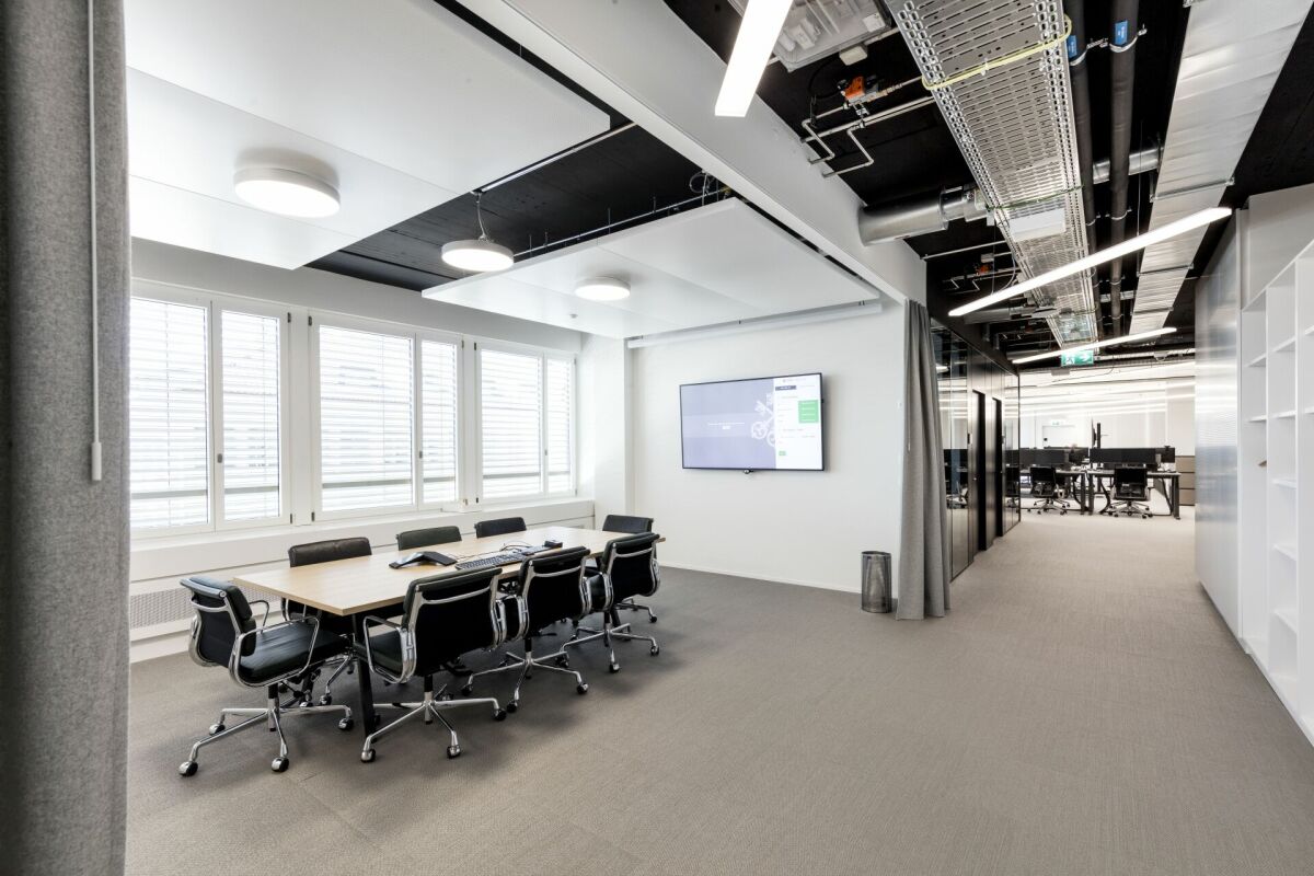 3500m² office