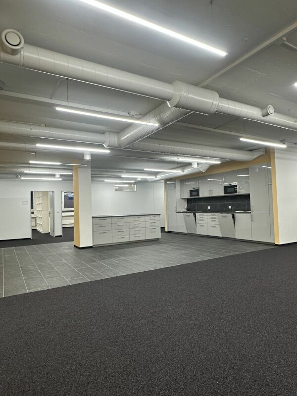 670m² commercial
