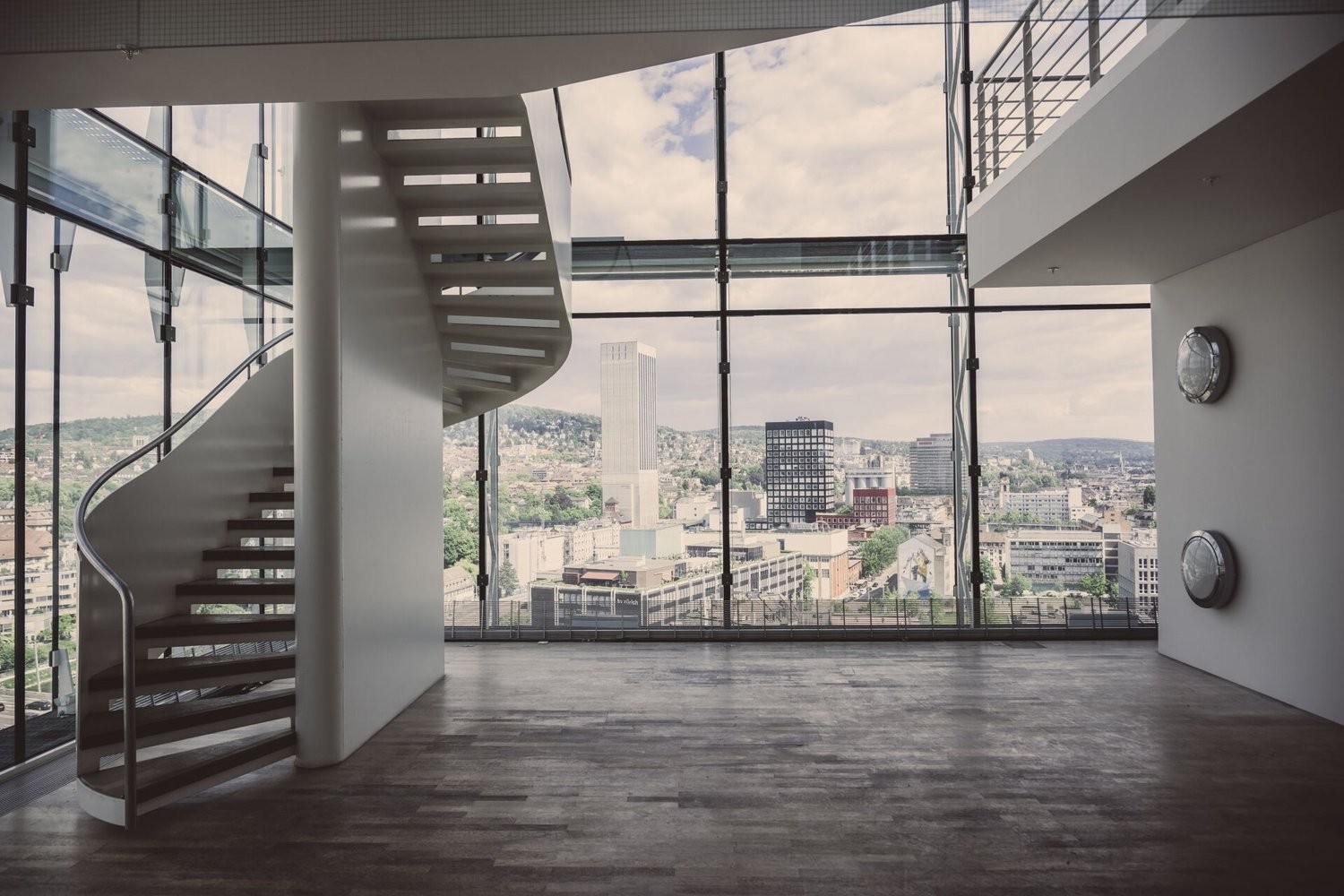 1443m² office