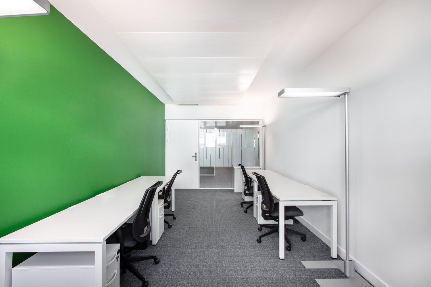 150m² office