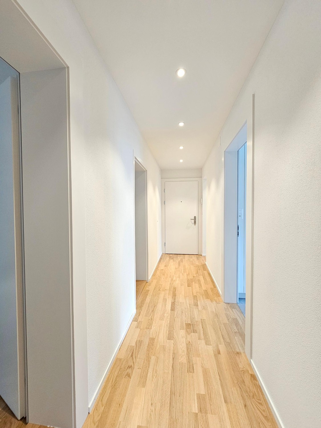 3 rooms apartment, photo 2 of 9