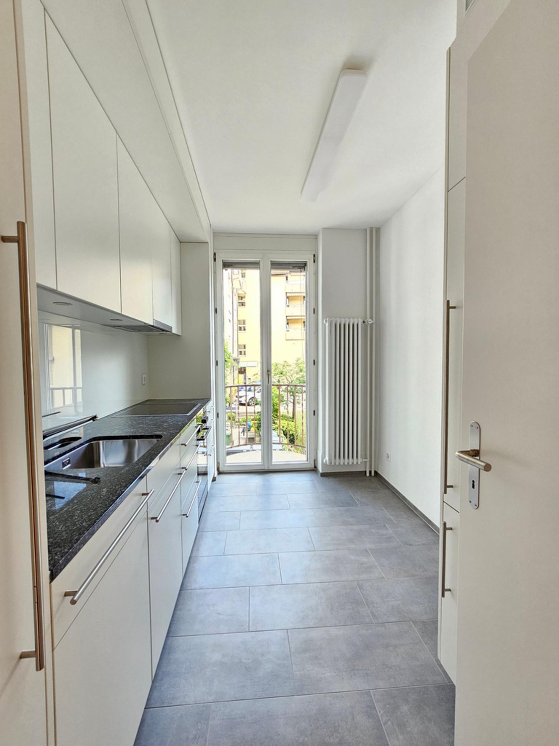 3 rooms apartment, photo 1 of 9