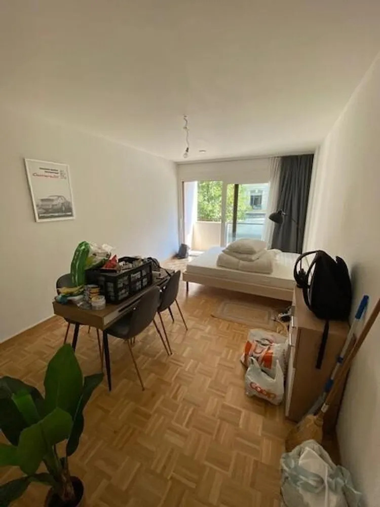 Studio 35 m² with balcony