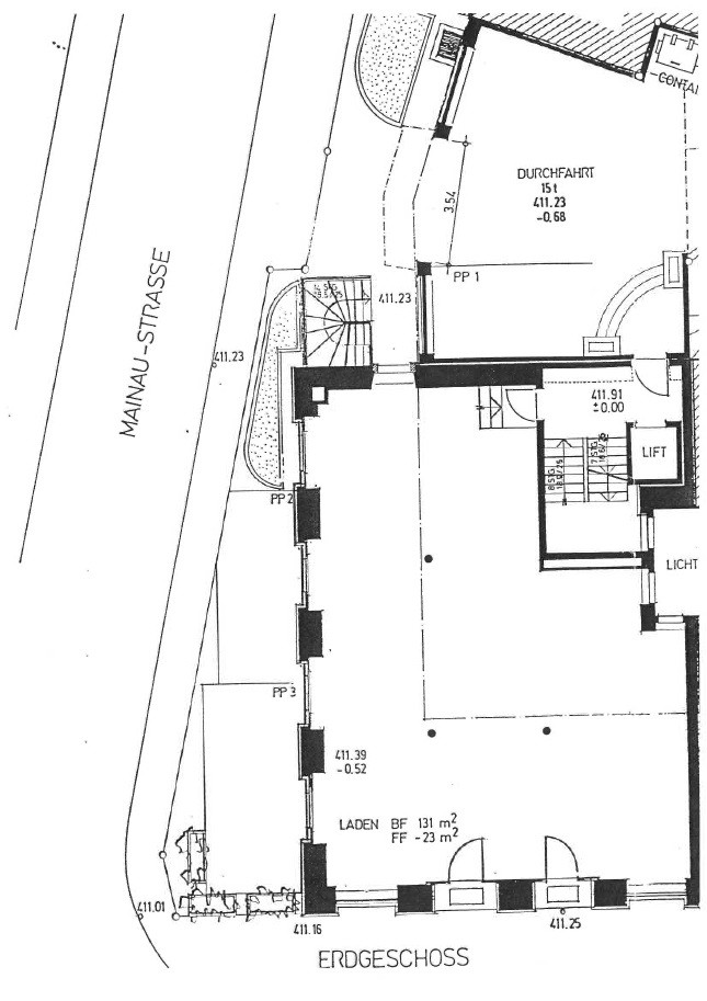 133m² shop