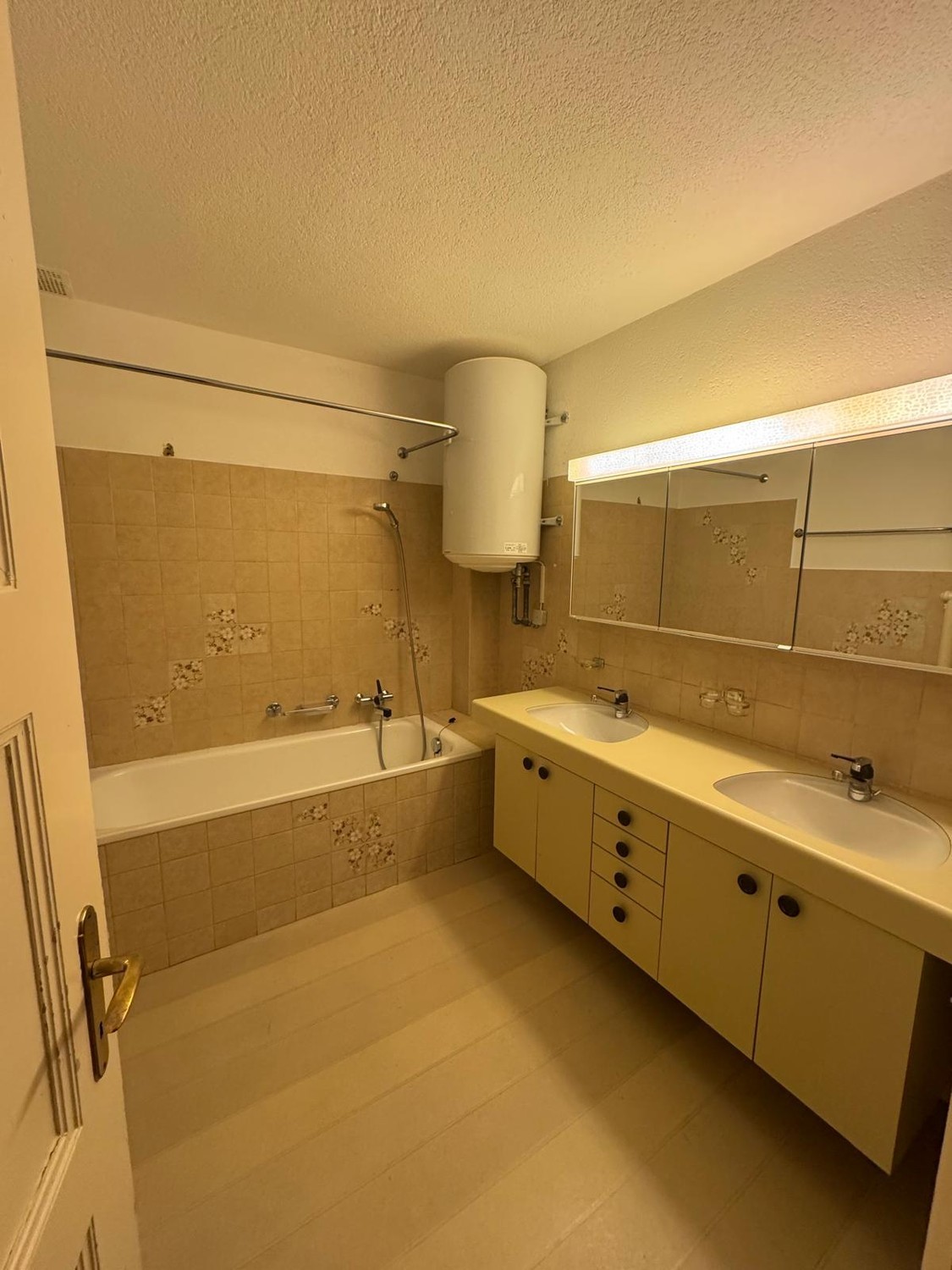 Room in a shared flat, photo 5 of 6