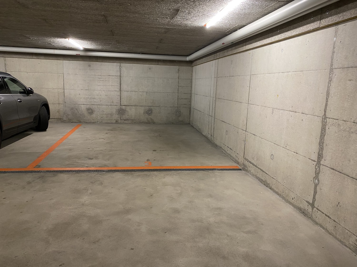 Underground slot, photo 1 of 4