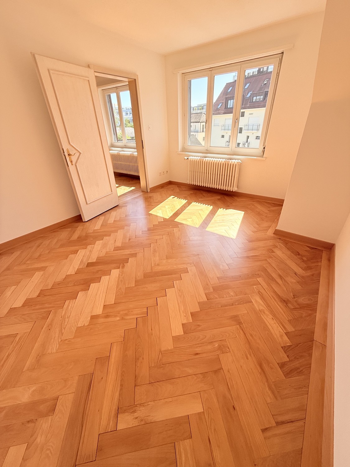 4 rooms apartment, photo 2 of 7