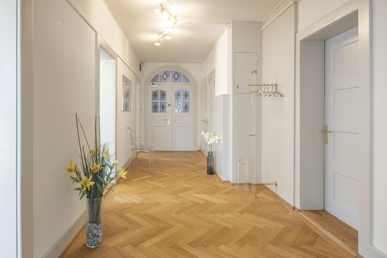 124m² office