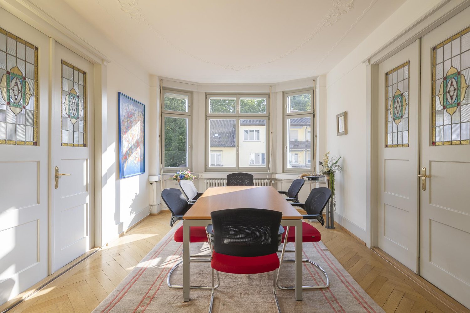 124m² office
