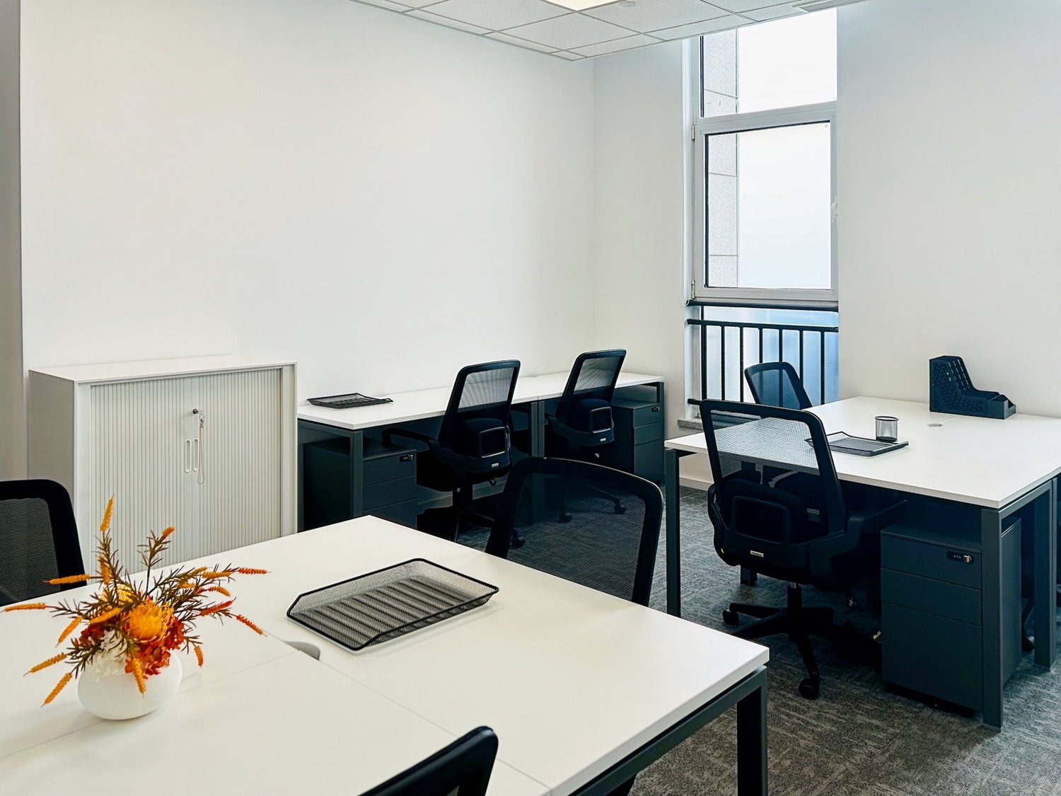 175m² office