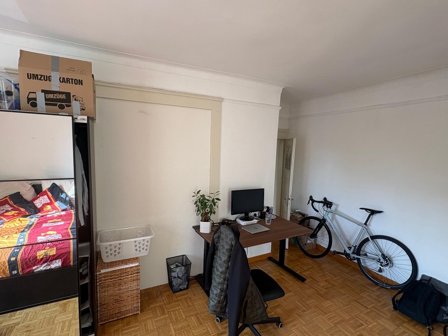 Chambre dans un appartement partagé