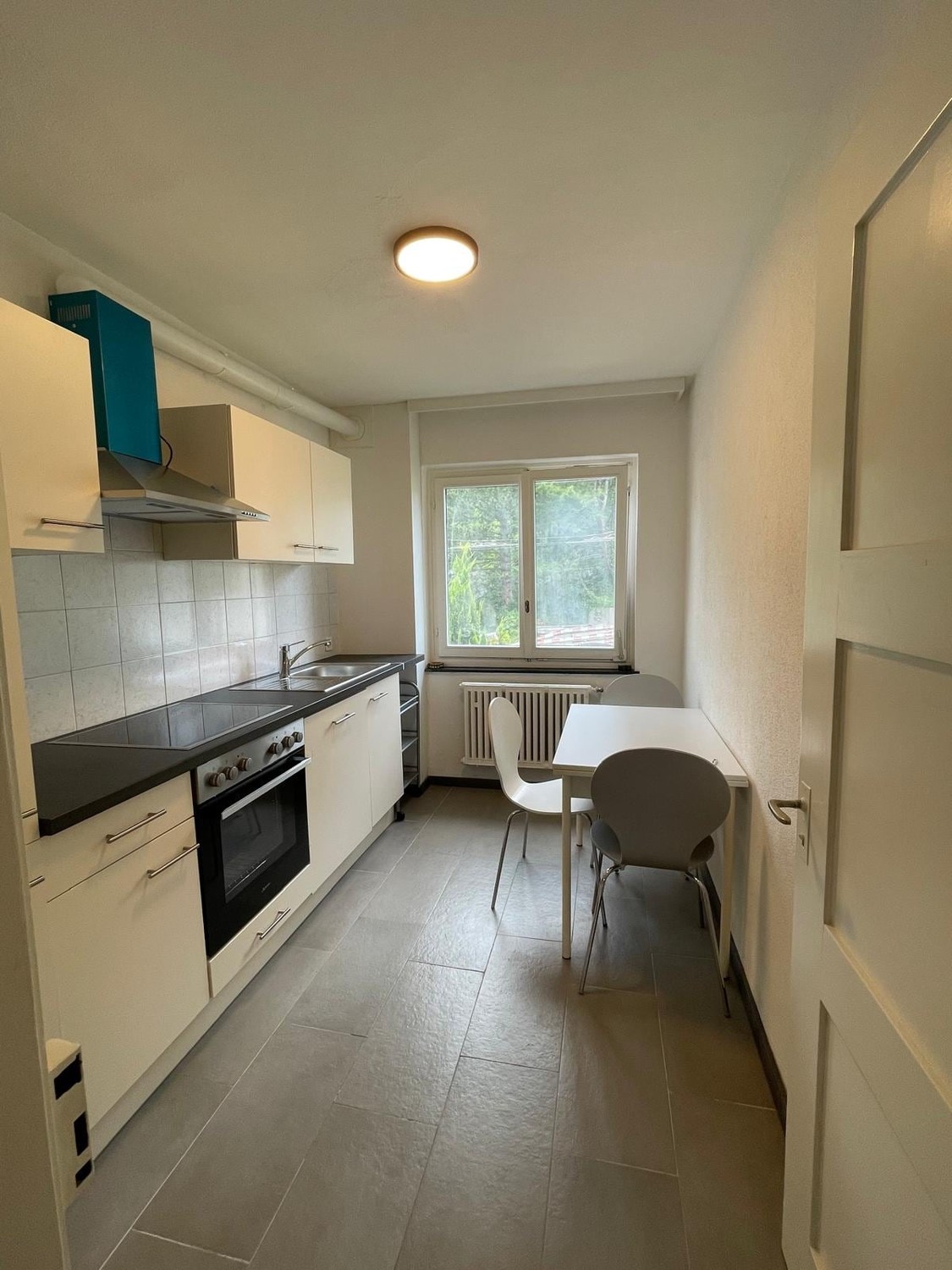 4 rooms apartment, photo 2 of 9