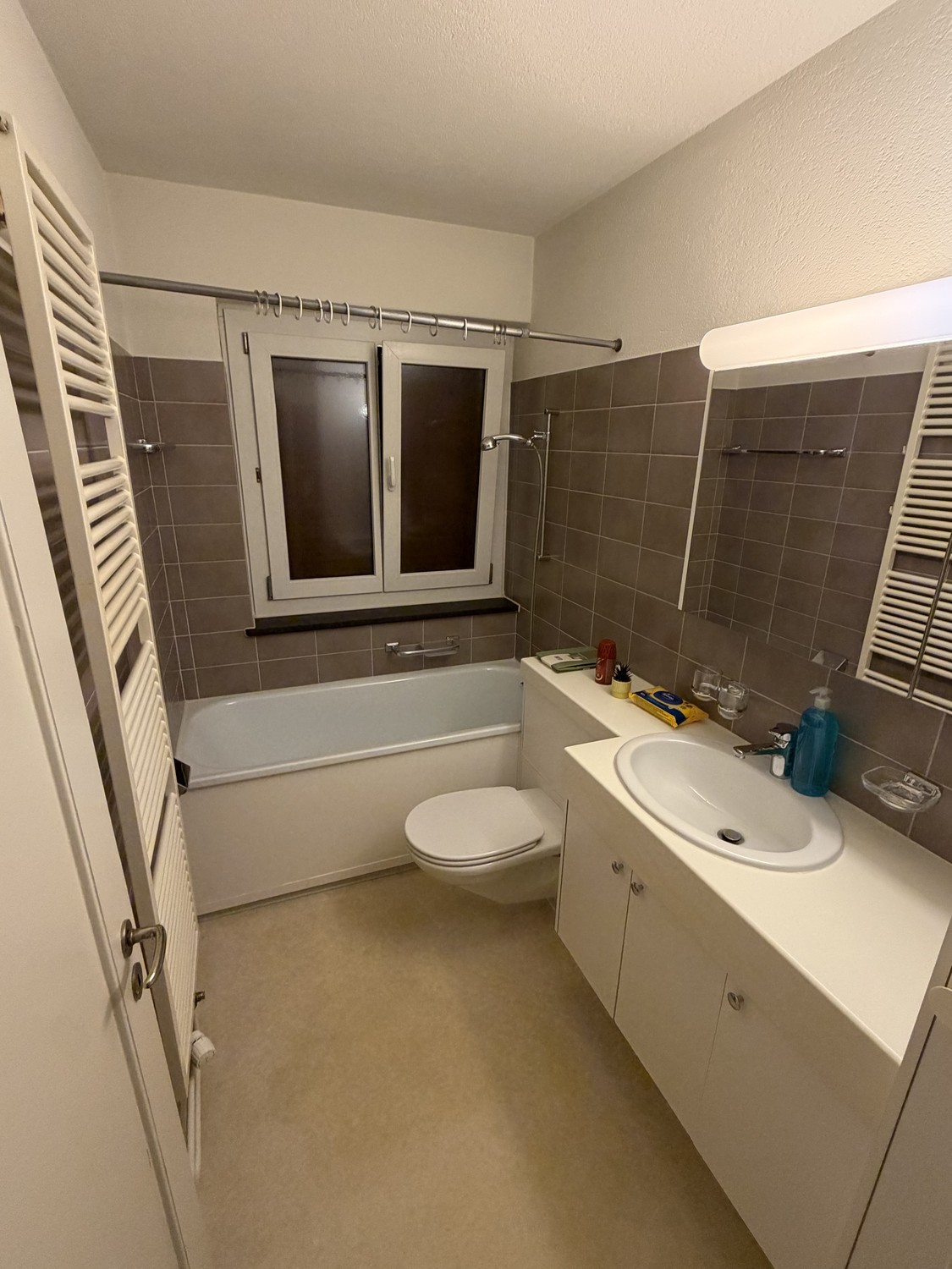Chambre dans un appartement partagé