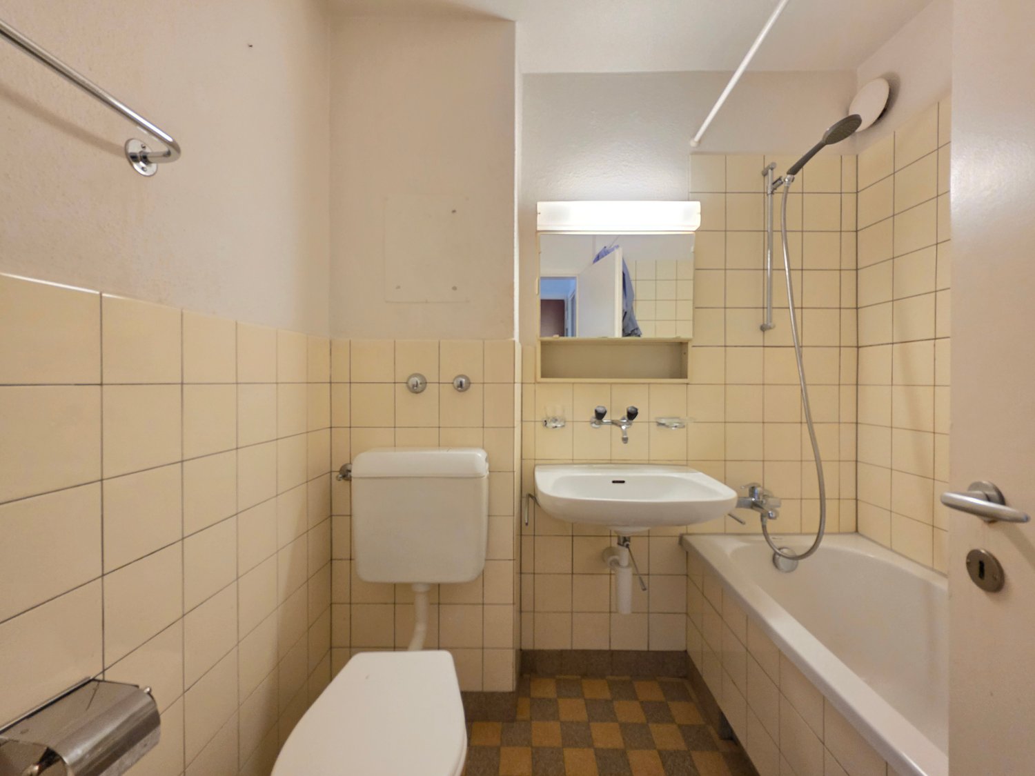 1 room apartment, photo 10 of 10