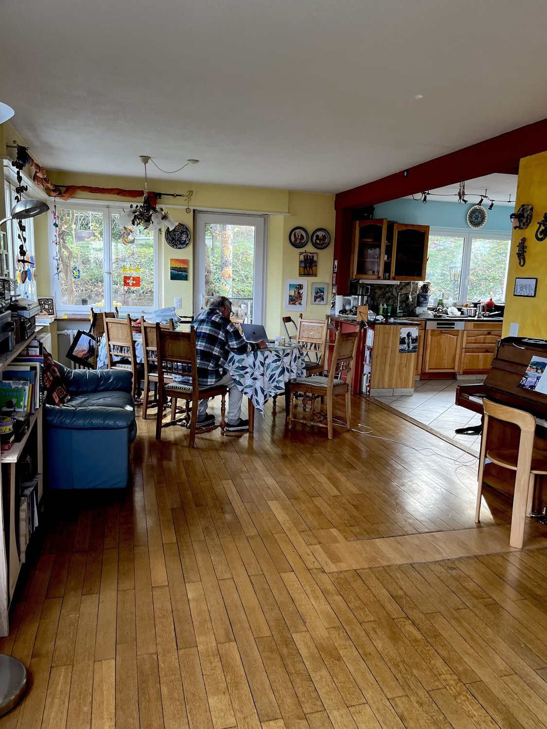 5 rooms furnished flat