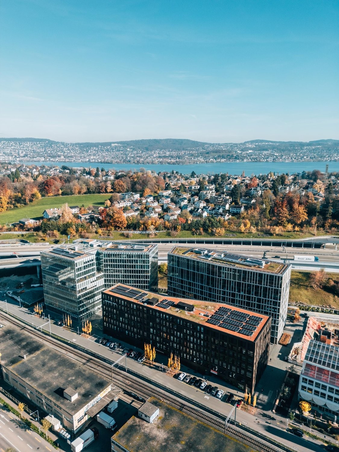 245m² office