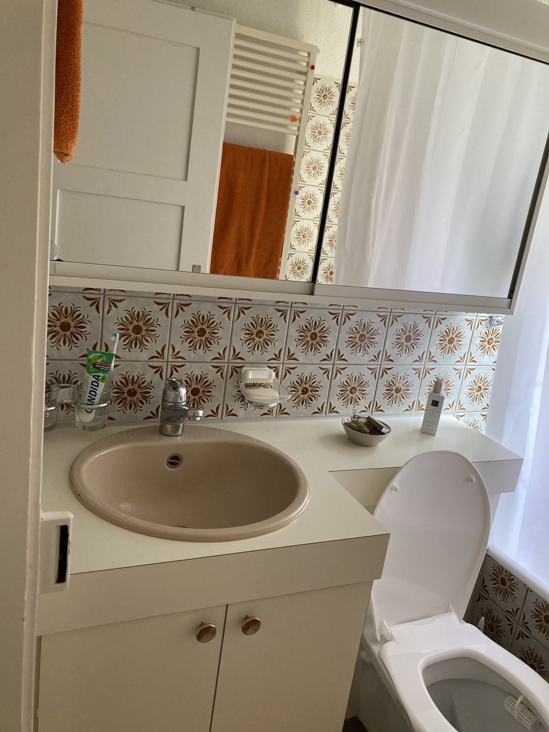 3 rooms furnished flat