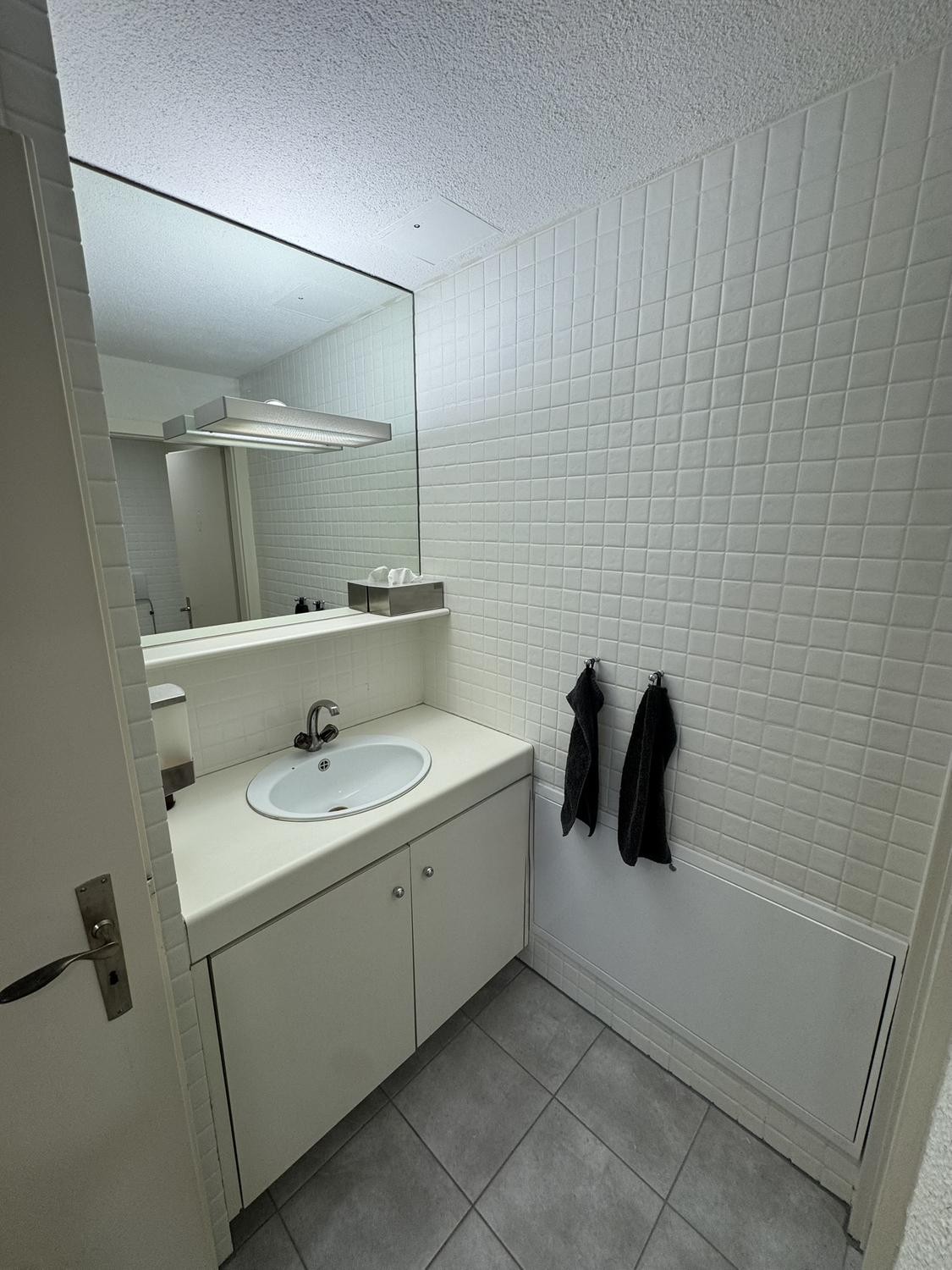 130m² office