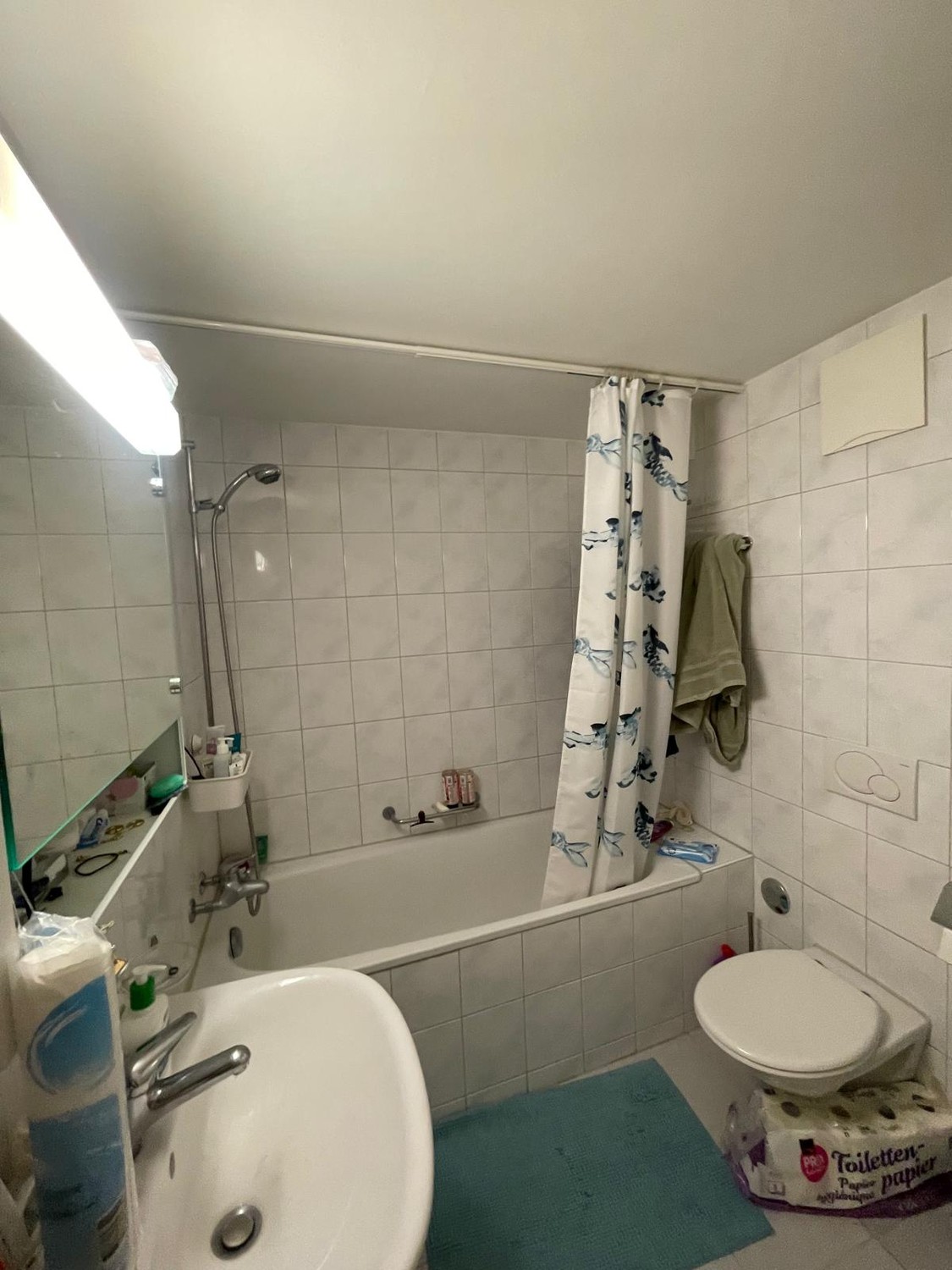Chambre dans un appartement partagé