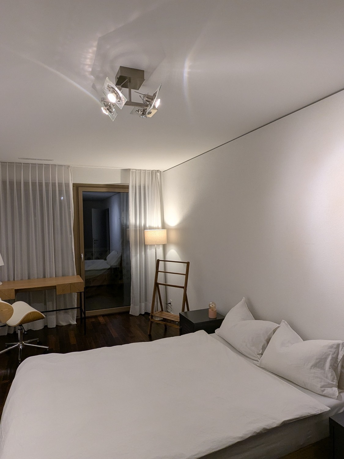 Chambre dans un appartement partagé